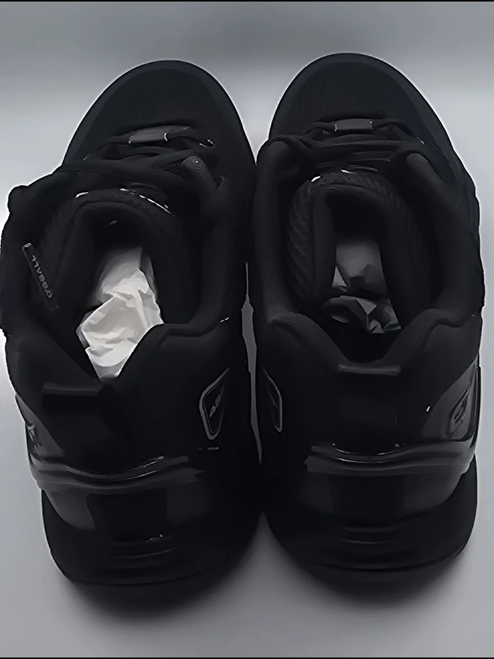 Men's Q4  Matte Black 495 LO Athletic Sneakers - Mens 6 Womens 7.5